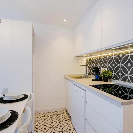 512 By The Beach! 2 Bedroom, Wifi *