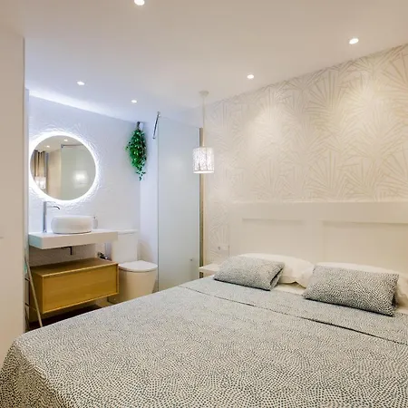 512 By The Beach! 2 Bedroom, Wifi *