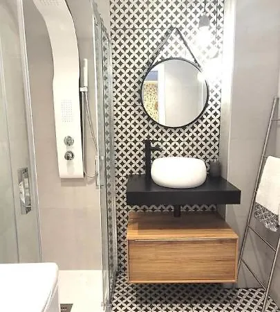 512 By The Beach! 2 Bedroom, Wifi Apartamento